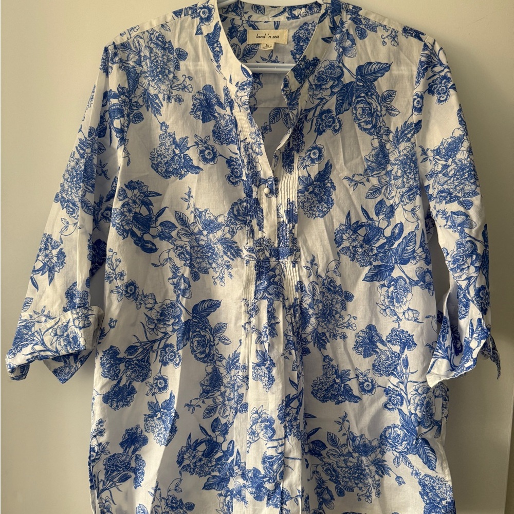 Elegant Blue Floral Blouse
